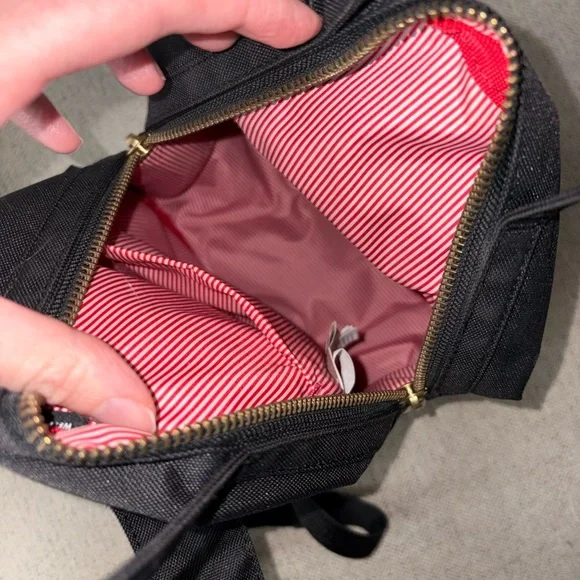 Herschel Supply Nova Mini Backpack - Black - GREAT CONDITION! 🎒 - Picture 6 of 11